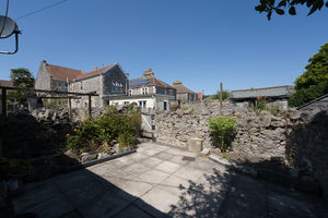 Photo 8- click for photo gallery